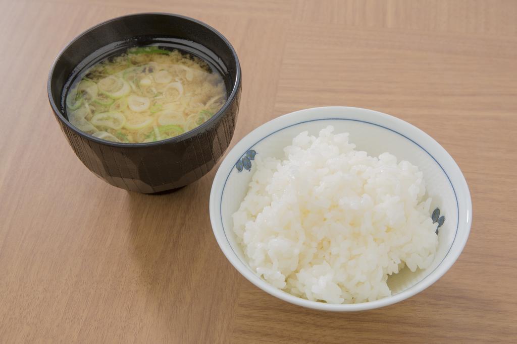 盐尻市鹿特因酒店 外观 照片
